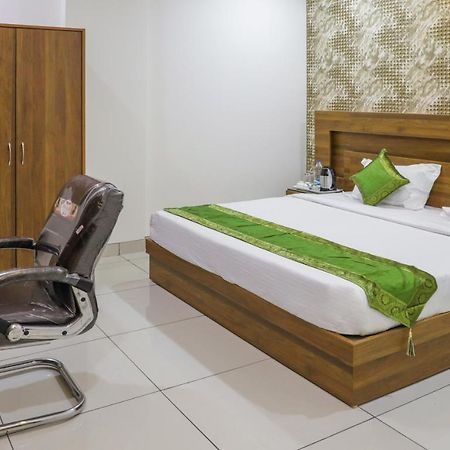 Hotel Treebo Trip Kapil Royalista Ludhiana Zewnętrze zdjęcie