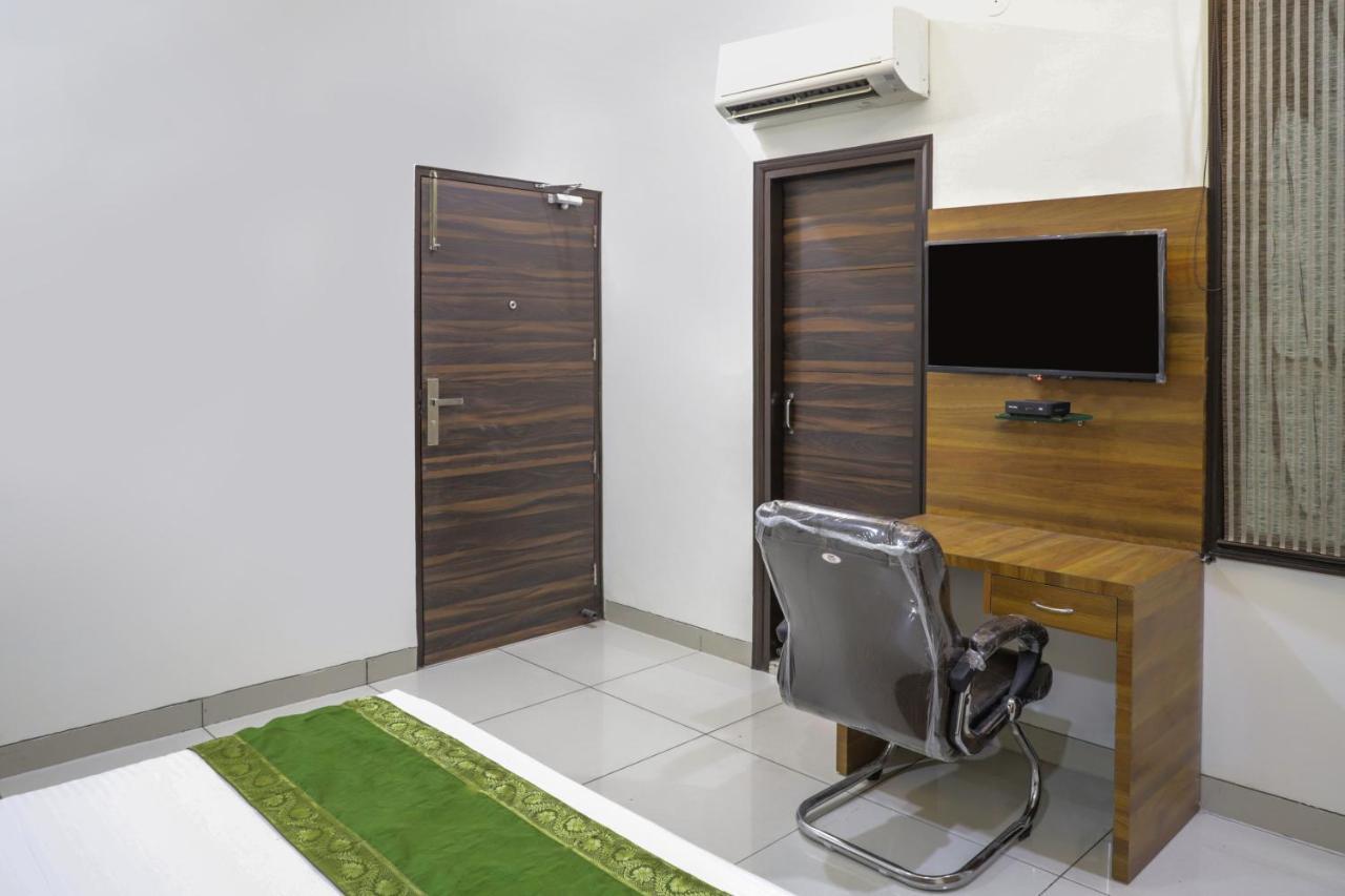 Hotel Treebo Trip Kapil Royalista Ludhiana Zewnętrze zdjęcie
