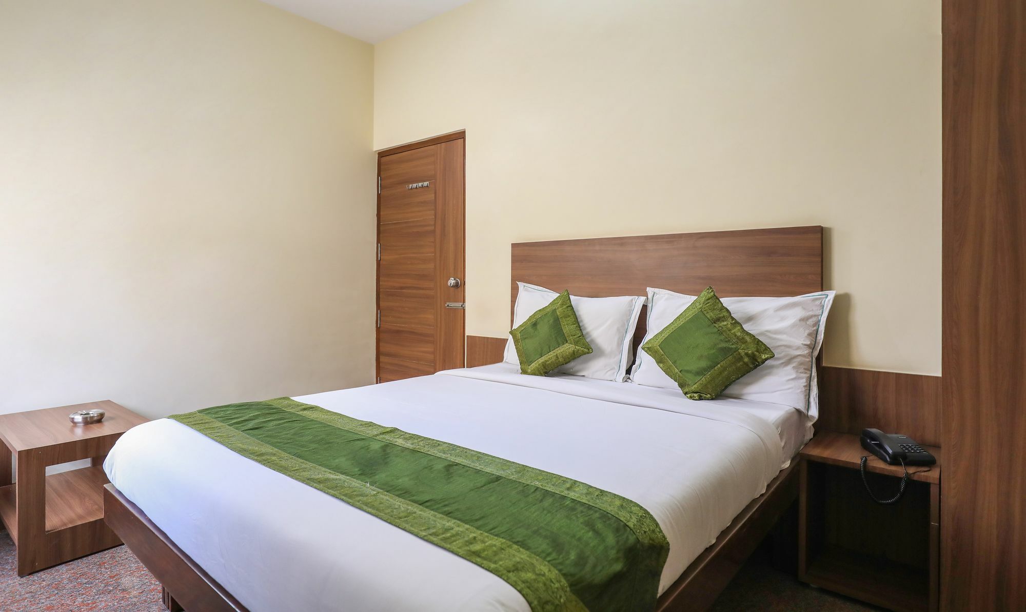 Hotel Treebo Trip Kapil Royalista Ludhiana Zewnętrze zdjęcie